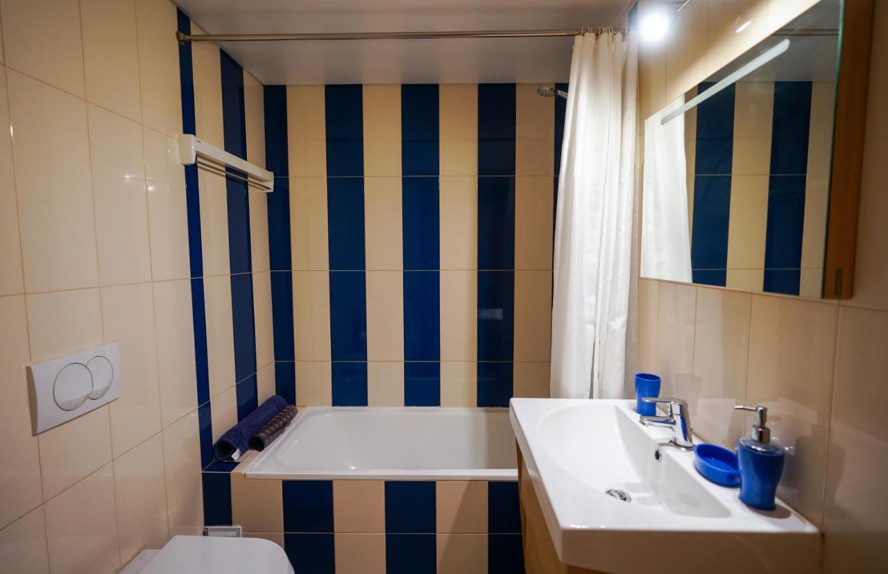 Bay View Apartment W/Pool 3-Min Walk To The Beach Albufeira Dış mekan fotoğraf